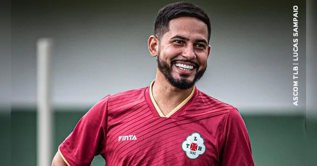 Imagem ilustrativa da notícia Tuna renova com Lukinhas e anuncia zagueiro ex-Ponte Preta