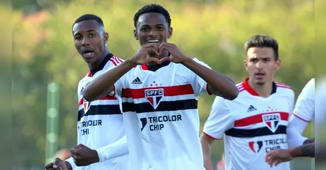 Imagem ilustrativa da notícia Paysandu fechará com cria do São Paulo: "só falta assinar"
