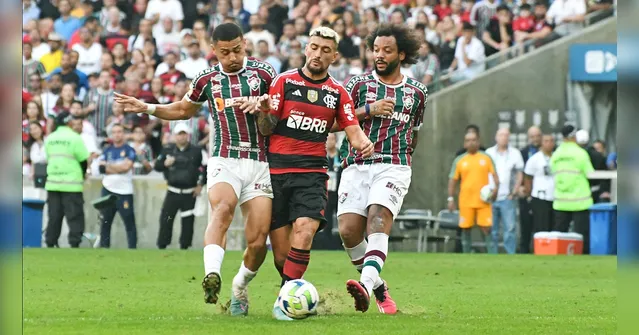 Imagem ilustrativa da notícia VAR anula dois, e Fluminense e Flamengo empatam sem gols