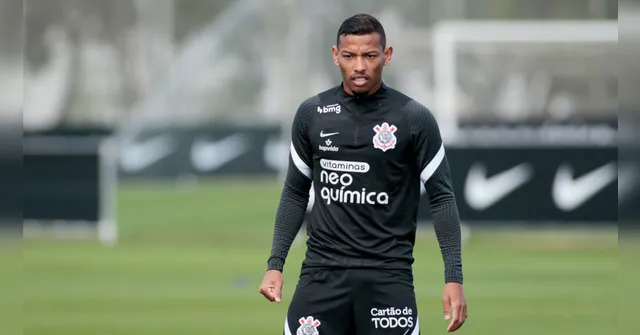 Imagem ilustrativa da notícia Meia "manda a real" sobre irregularidade do Corinthians