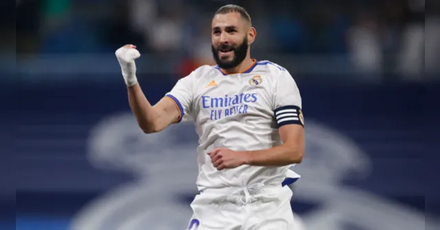 Imagem ilustrativa da notícia Benzema leva pontos no pé após pisão em jogo do Real Madrid