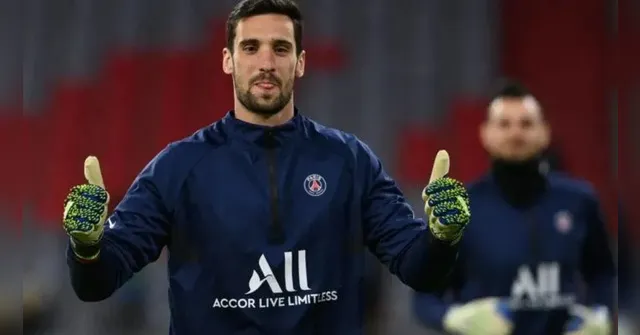 Imagem ilustrativa da notícia  Goleiro do PSG segue sedado e em estado grave após 15 dias