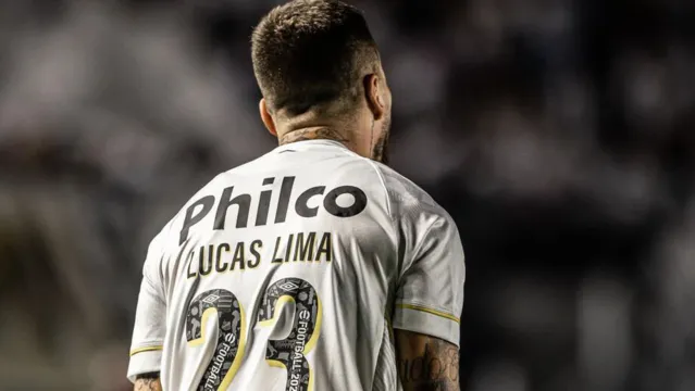 Imagem ilustrativa da notícia Lucas Lima faz golaço, mas Santos empata com Inter na Vila