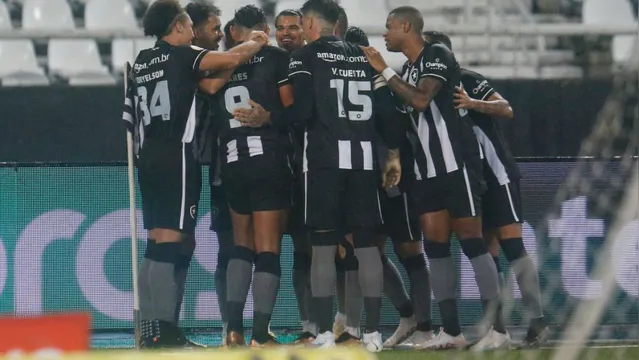 Imagem ilustrativa da notícia Botafogo terá reforços para manter liderança no Brasileiro