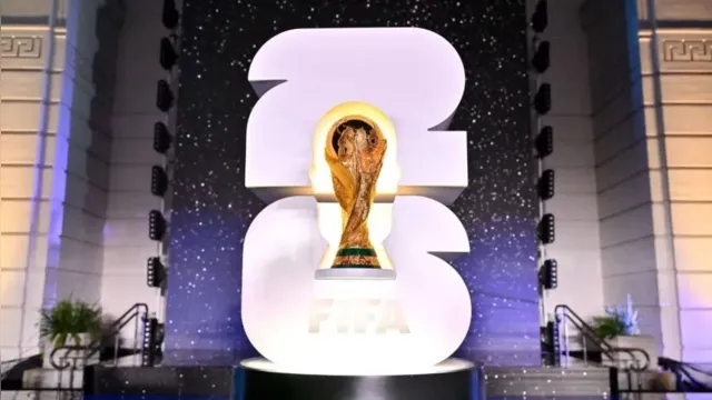 Imagem ilustrativa da notícia Com Ronaldo presente, Fifa divulga logo da Copa de 2026