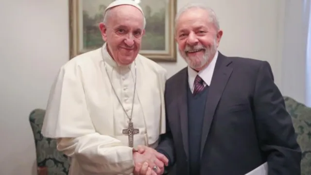 Imagem ilustrativa da notícia Lula convida Papa Francisco para vir ao Brasil