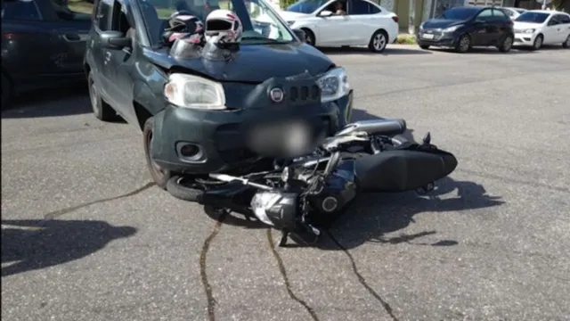 Imagem ilustrativa da notícia Vídeo: cruzamento perigoso é palco de acidentes na Pedreira