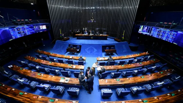 Imagem ilustrativa da notícia Senado aprova PL de igualdade salarial entre homem e mulher