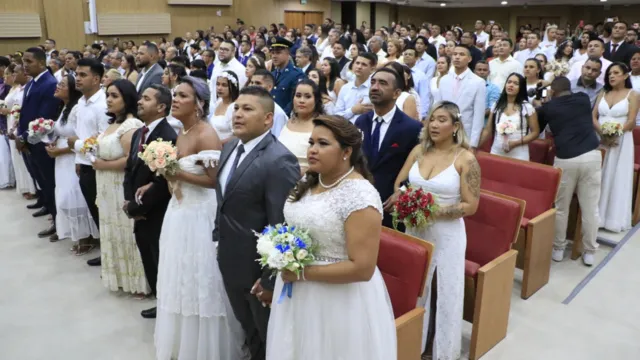 Imagem ilustrativa da notícia Casamento comunitário une casais no Dia dos Namorados