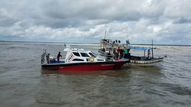 Imagem ilustrativa da notícia Pescadores são resgatados em naufrágios no litoral do Pará