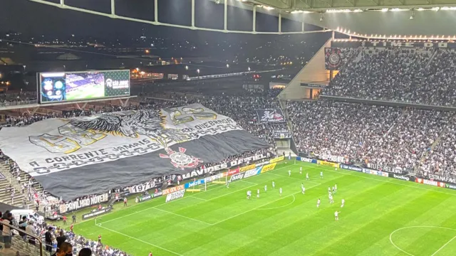 Imagem ilustrativa da notícia Corinthians jogará de portões fechados após canto homofóbico