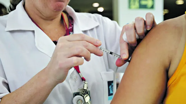 Imagem ilustrativa da notícia Estado intensifica vacinação e controla casos de sarampo