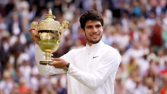 Imagem ilustrativa da notícia Alcaraz bate Djokovic em Wimbledon e chega ao 2º Grand Slam
