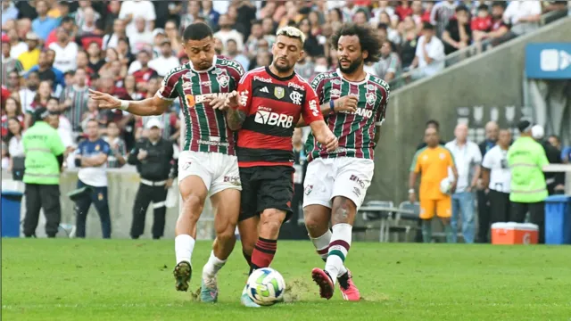 Imagem ilustrativa da notícia VAR anula dois, e Fluminense e Flamengo empatam sem gols