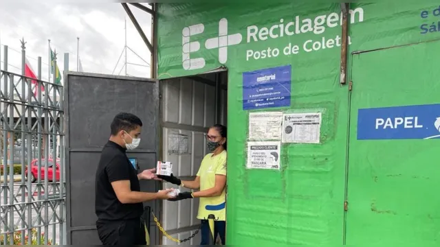 Imagem ilustrativa da notícia Ver-o-Peso recebe mutirão de reciclagem em troca de curso