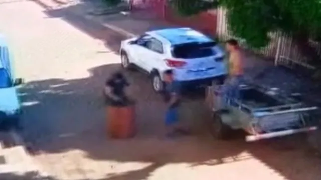Imagem ilustrativa da notícia Vídeo: Funcionário é agredido e estuprado pelo patrão