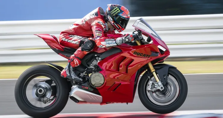 Imagem ilustrativa da notícia Ducati lançou a nova Panigale V4S