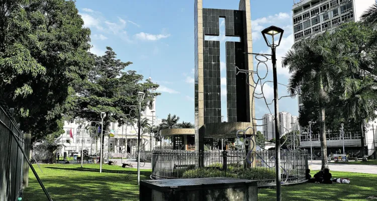 Imagem ilustrativa da notícia Praça Santuário receberá Vigília de Pentecostes amanhã