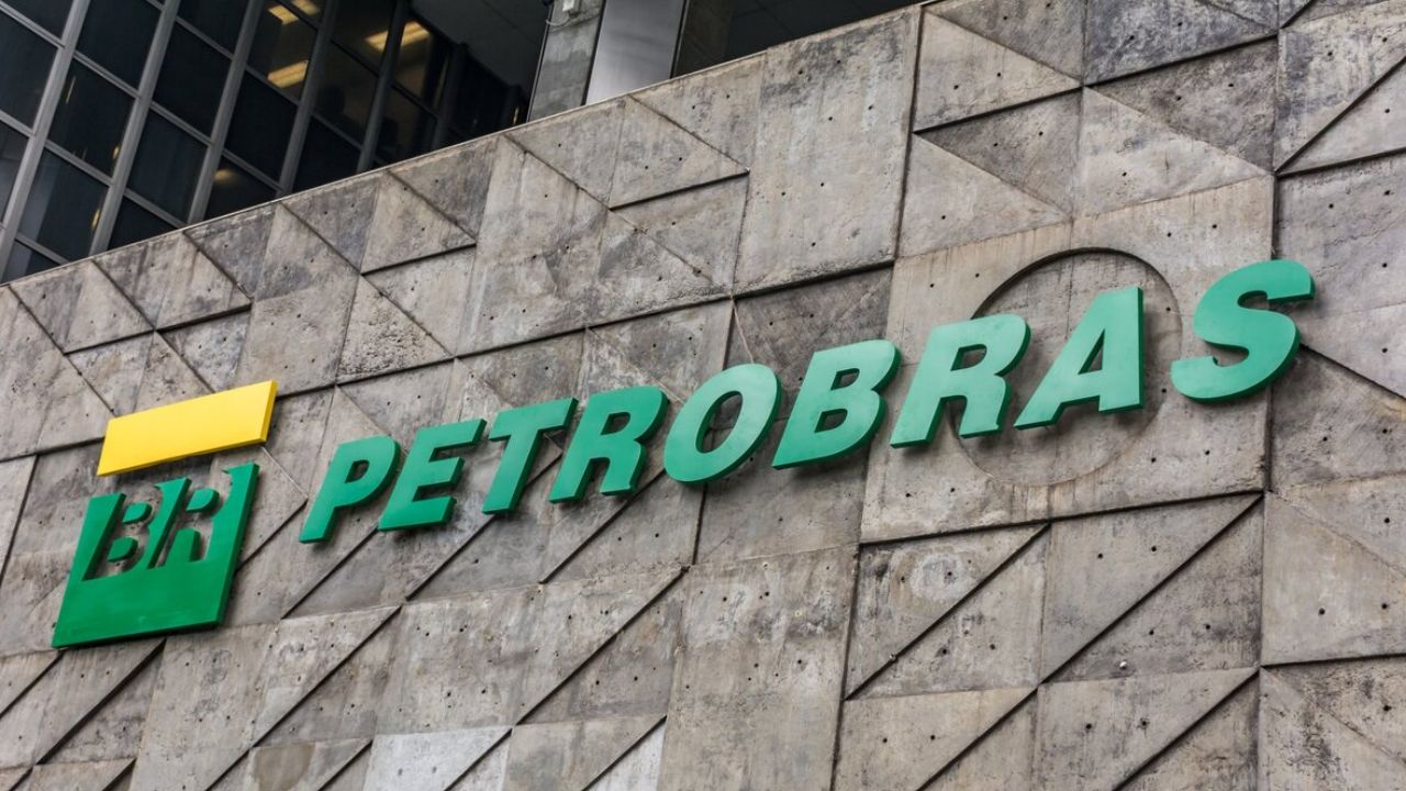 Imagem ilustrativa da notícia Petrobras prorroga inscrições para concurso de estágio