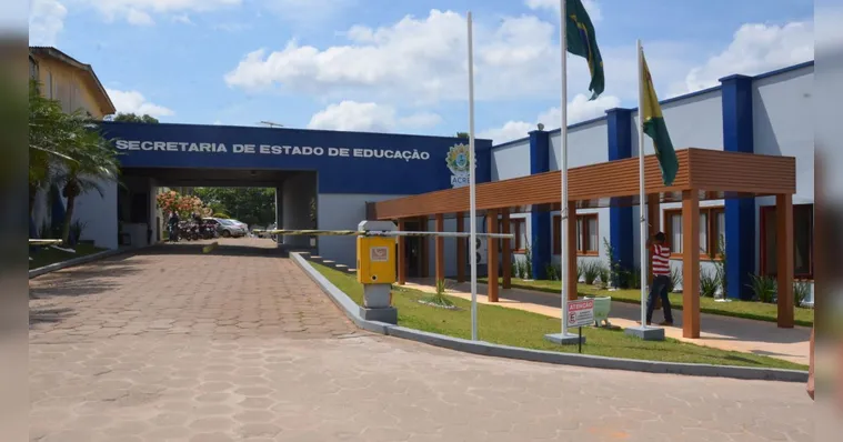 Imagem ilustrativa da notícia Acre oferta mais de 350 vagas; salários passam R$ 3 mil