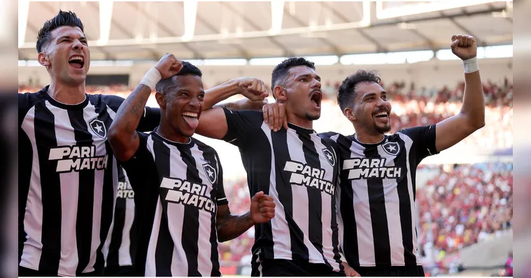 Imagem ilustrativa da notícia Botafogo vence Vasco, segue 100% em casa e mantém liderança