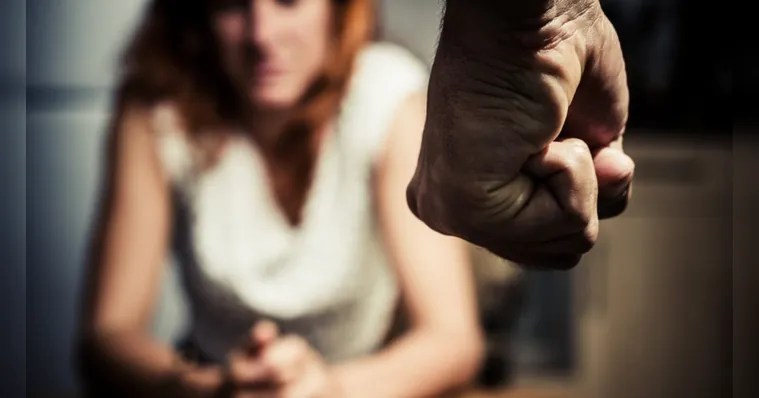 Imagem ilustrativa da notícia A cada 4 horas uma mulher é vítima de violência no Brasil