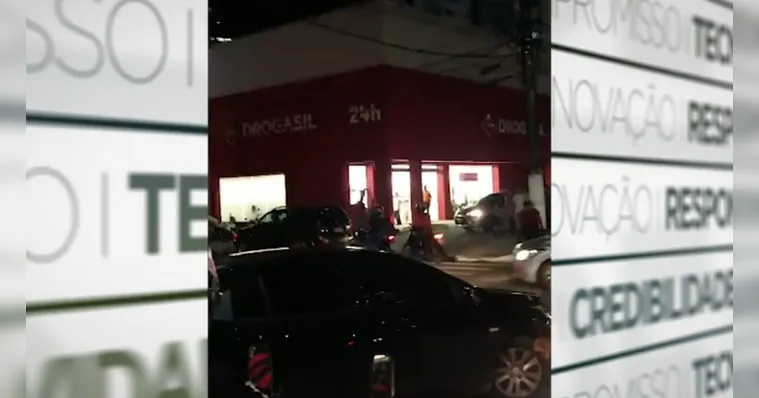 Imagem ilustrativa da notícia Vídeo: Farmácia é assaltada na Doca e bandidos são baleados