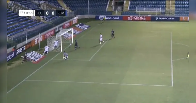 Imagem ilustrativa da notícia Veja o incrível gol perdido pelo Remo contra o Floresta