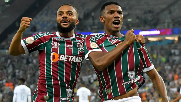 Imagem ilustrativa da notícia De virada, Fluminense vence Bahia e espanta a crise