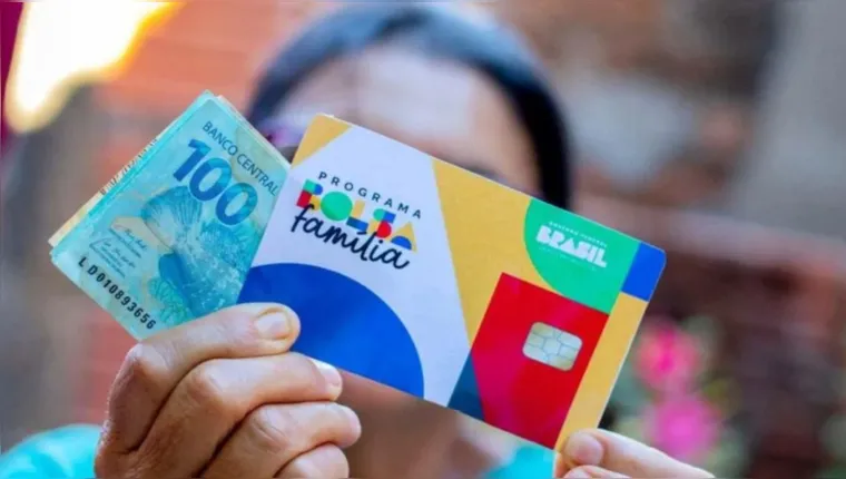 Imagem ilustrativa da notícia Caixa paga Bolsa Família com aumento e Auxílio Gás hoje