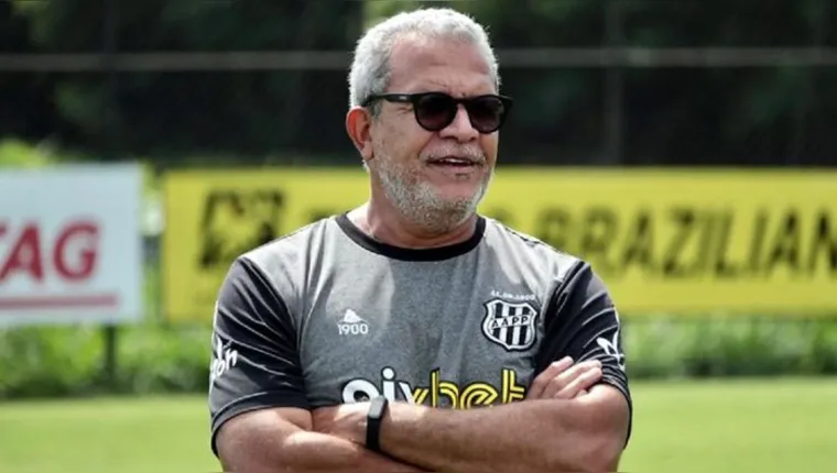 Imagem ilustrativa da notícia Torcedores pedem o técnico Hélio dos Anjos no Clube do Remo