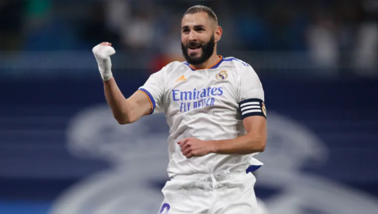 Imagem ilustrativa da notícia Benzema leva pontos no pé após pisão em jogo do Real Madrid