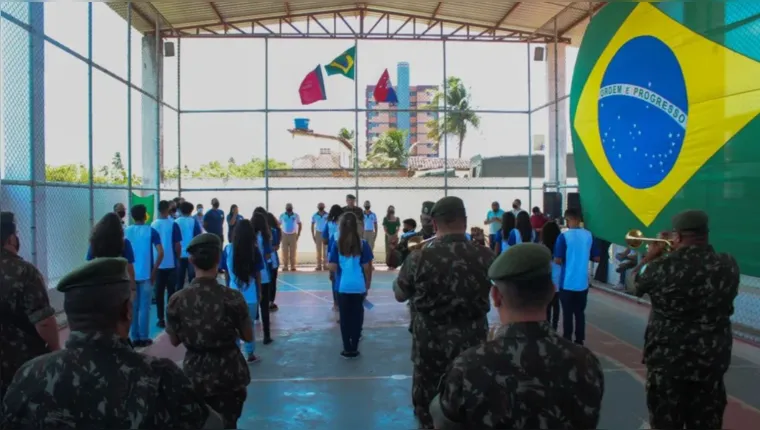 Imagem ilustrativa da notícia Governo decide encerrar programa de escolas cívico-militares