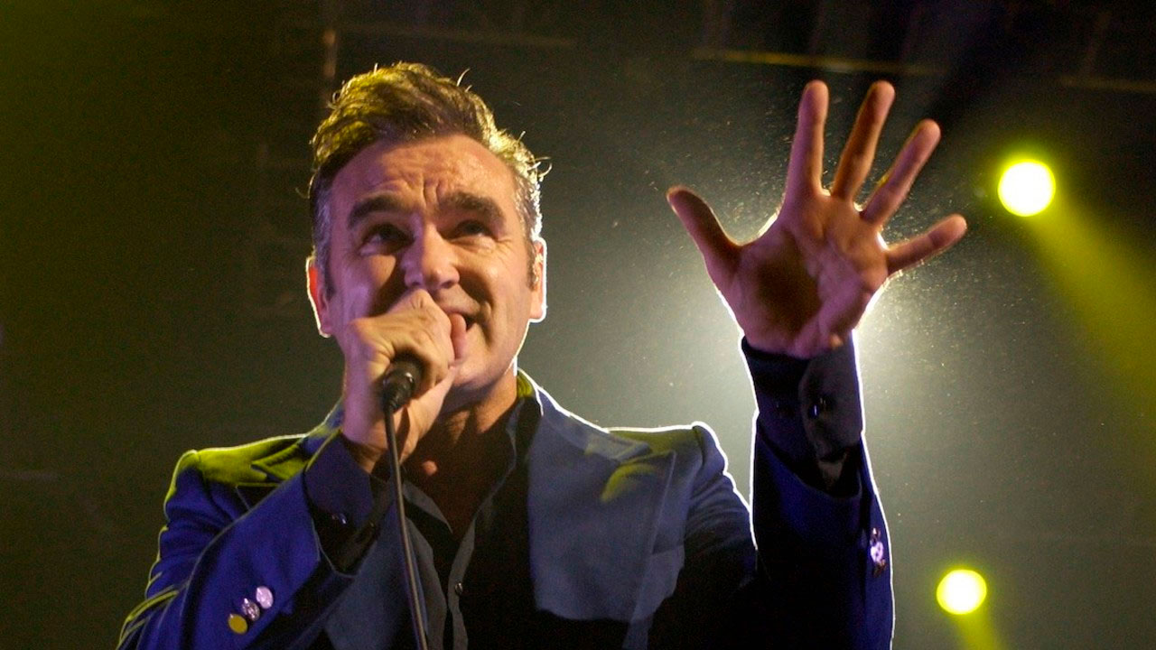 Imagem ilustrativa da notícia: Morrissey no Brasil: Show Imperdível em São Paulo e Brasília