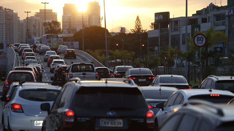 Os proprietários de veículos com final de placas 08 a 38, sem multas nos dois últimos anos, pagam 15% a menos sobre o valor do IPVA;