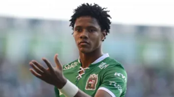 Jogador nega proposta para jogar no Santos