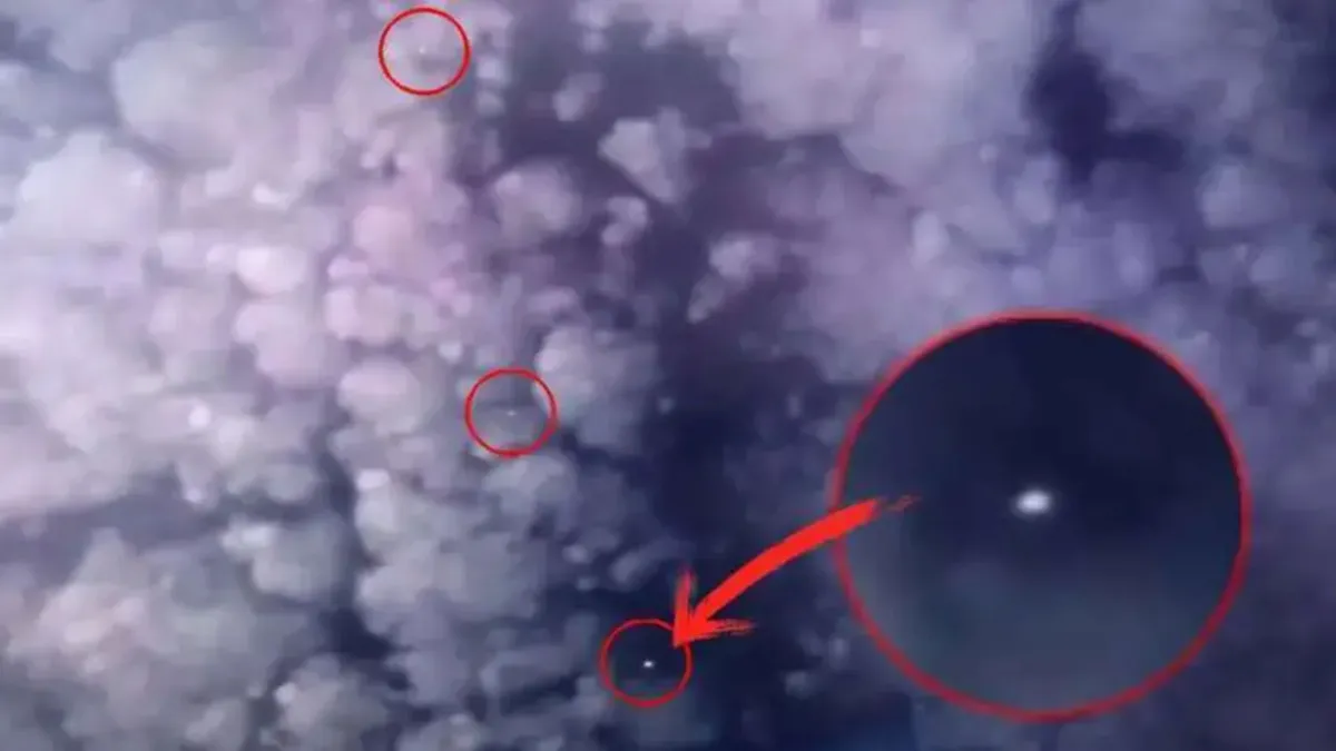 Imagem ilustrativa da notícia Veja! Vídeo mostra "frota" de OVNIs escondidos em nuvens