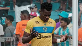 Segundo previsão dos médicos do Paysandu, Paulão precisará de nove meses para se recuperar da cirurgia no joelho.