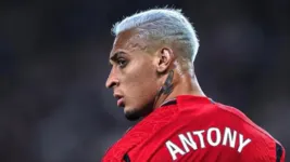 Atacante Antony, do Manchester United, também foi desconvocado da seleção brasileira