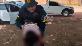 Bebê foi salva por um policial militar ao engasgar com a própria saliva durante a convulsão