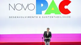 Helder Barbalho discursou na solenidade representando os 21 governadores presentes ao evento de lançamento do novo PAC, pelo presidente Luiz Inácio Lula da Silva