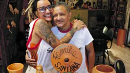 O ceramista Guilherme Sant’ana e a filha Maynara unem afeto e experiências na loja e olaria da família em Icoaraci.