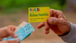 Valor mínimo do Bolsa Família é R$ 600