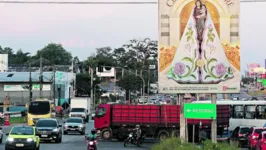 Apesar do fluxo de veículos, não houve engarrafamentos grandes na rodovia