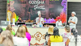 Com participação de produtores, pesquisadores e chefs famosos, evento atrai profissionais do setor, mas também público que ama chocolate, que poderá assistir a aulas ao vivo.