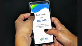 O APP pode ser baixado gratuitamente nas lojas de aplicativos