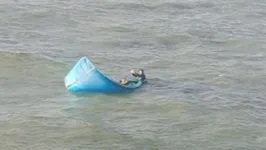 A vítima estava à deriva no mar, de onde foi retirada com rapidez e segurança