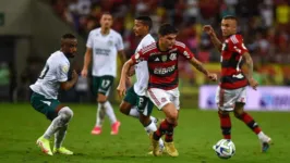 O Goiás recebe o Flamengo, em Goiânia, nesta quarta-feira (20), pelo Brasileirão.