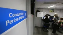 INSS começa nesta segunda-feira (25) a ligar para segurados que estejam aguardando perícia médica para concessão de benefício