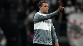 Diretoria do Corinthians teria perdido a confiança no trabalho de Luxemburgo, segundo jornalista.